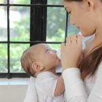 赤ちゃんの髪の毛が薄い原因は?将来どうなるの?~生えないとき伸びないときの対処法は必要?~ 赤ちゃんの髪の毛が薄い原因は?将来どうなるの?~生えないとき伸びないときの対処法は必要?~