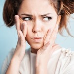 目の周りのくすみ改善したい!原因と予防対策とは??~栄養不足、睡眠不足~ 目の周りのくすみ改善したい!原因と予防対策とは??~栄養不足、睡眠不足~