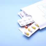 授乳中に薬を飲んでしまった!!風邪の時にロキソニンやイブの服用可能?影響は?~薬服用から何時間あければいいの?~ 授乳中に薬を飲んでしまった!!風邪の時にロキソニンやイブの服用可能?影響は?~薬服用から何時間あければいいの?~